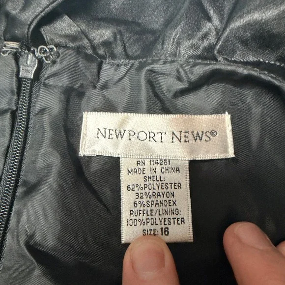 Newport News Black Sleeveless Ruffle Bow Detail Whimsigoth Midi Dress Size 16‎ - Picture 3 of 10